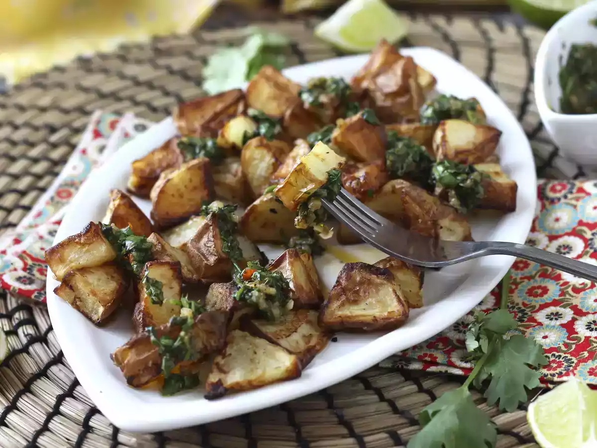 Chimichurri ile fırında patates