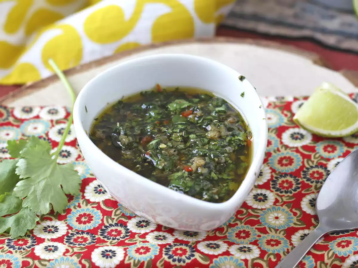 Chimichurri sosu: kızartmalarınız ve barbeküleriniz için mükemmel bir dokunuş.