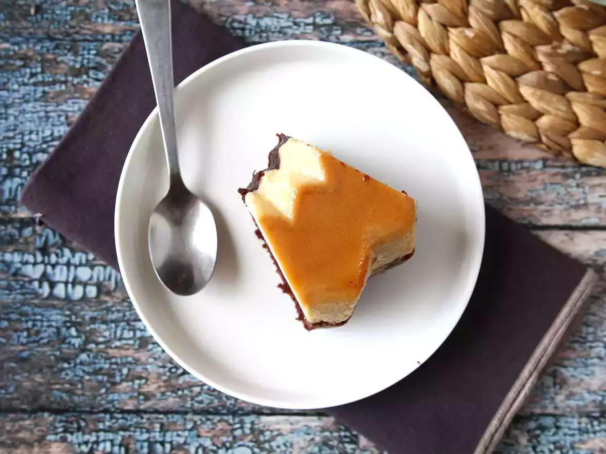 Choco flan, nemli çikolatalı kek ve vanilyalı karamelli flan'ın mükemmel birleşimi - fotoğraf 6