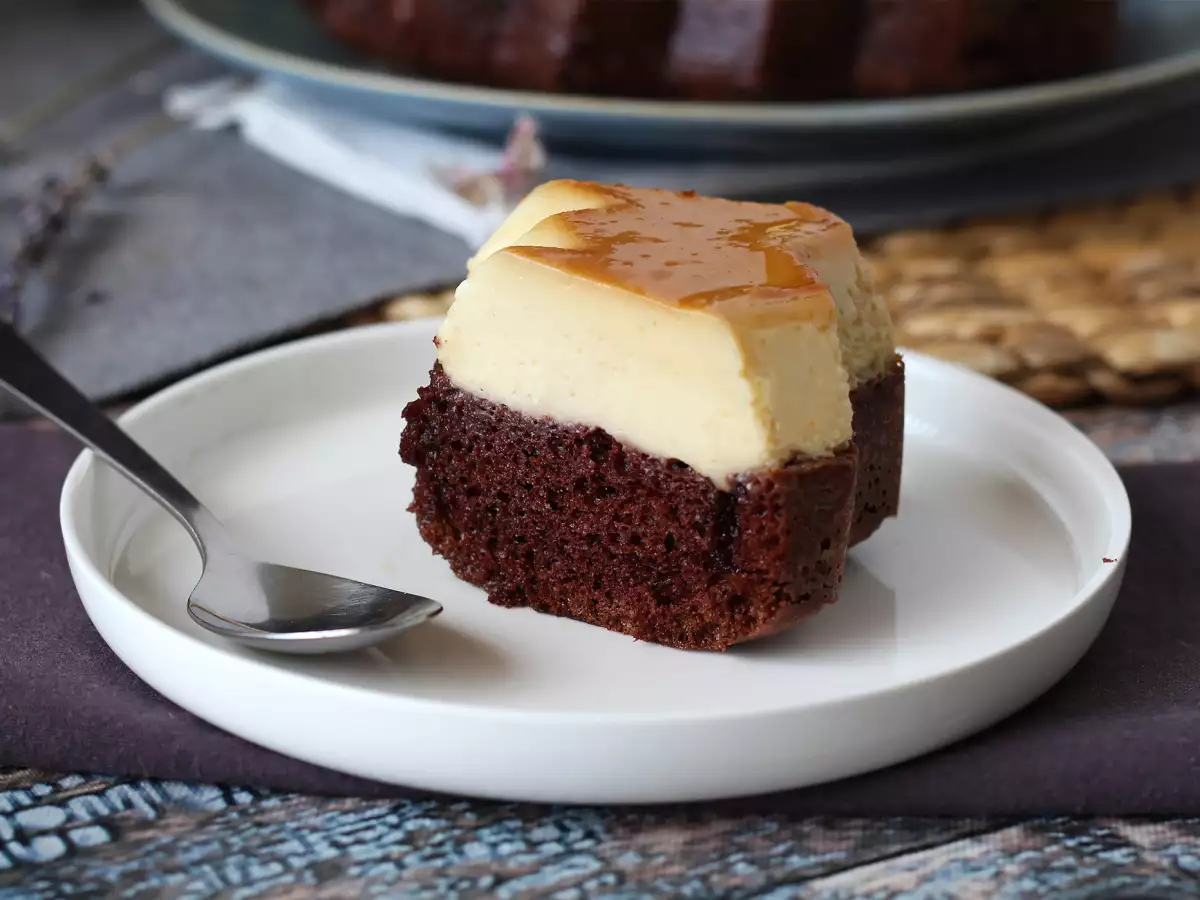 Chocoflan: yumuşacık çikolatalı kek ile vanilyalı karamelli flanın mükemmel birleşimi - fotoğraf 8