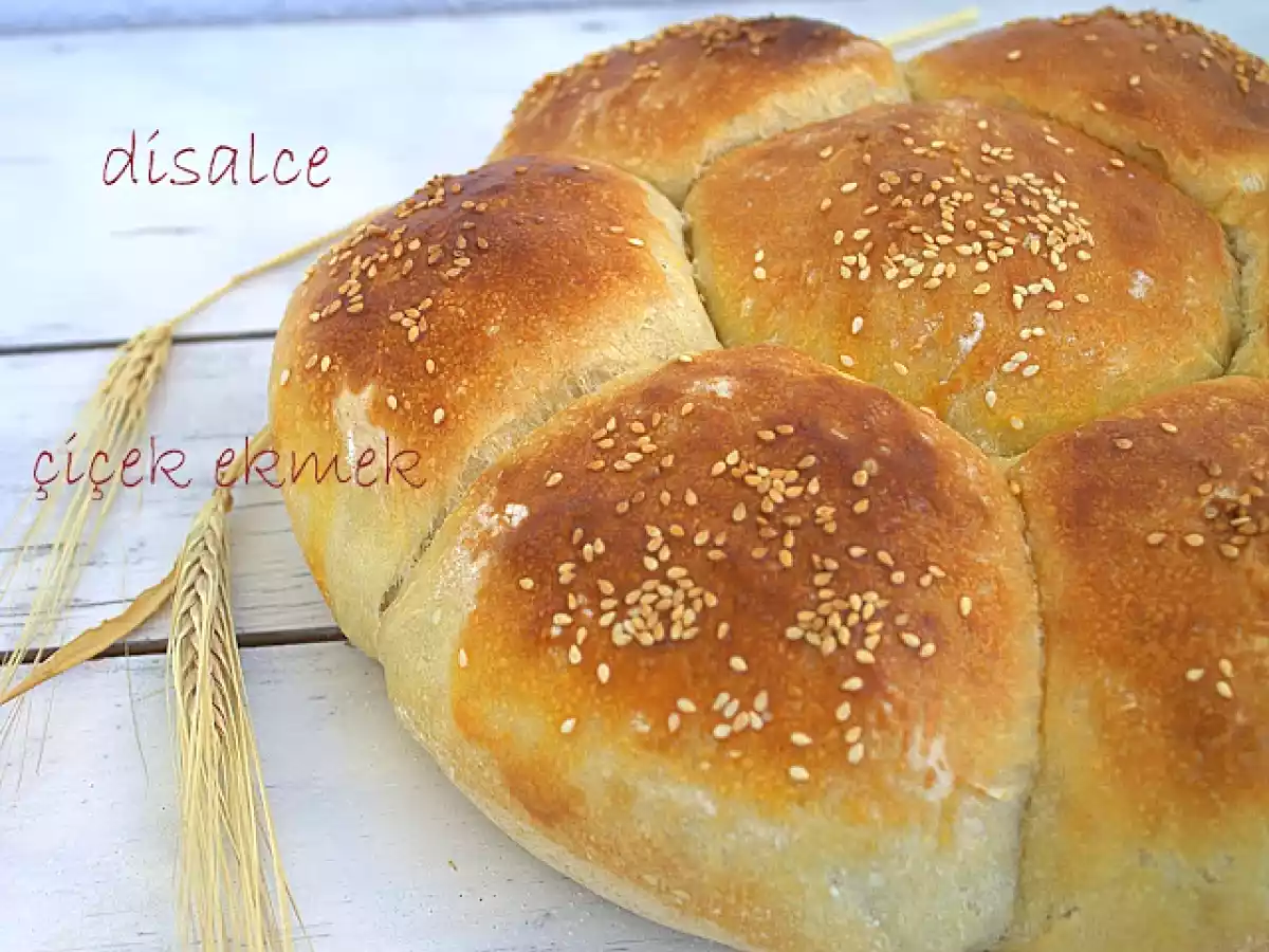 ÇİÇEK EKMEK TARİFİ