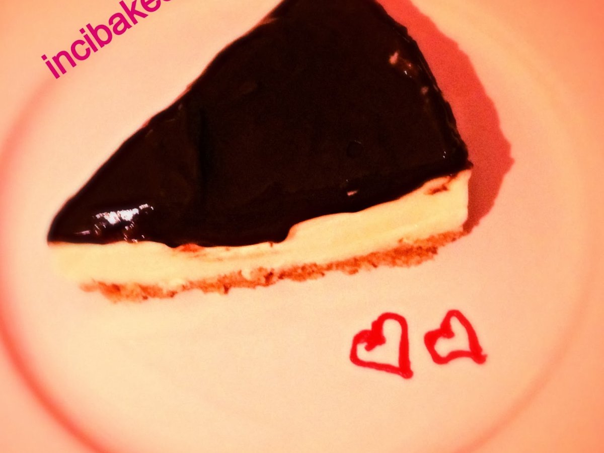 ÇİKOLATA SOSLU KOLAY CHEESECAKE