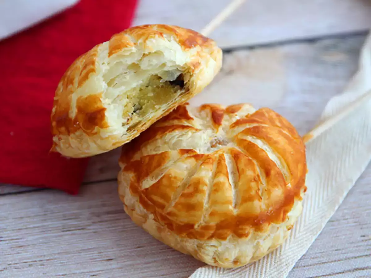 Çikolata Parçacıklı Mini Kral Pastaları (Galette des Rois) - fotoğraf 3