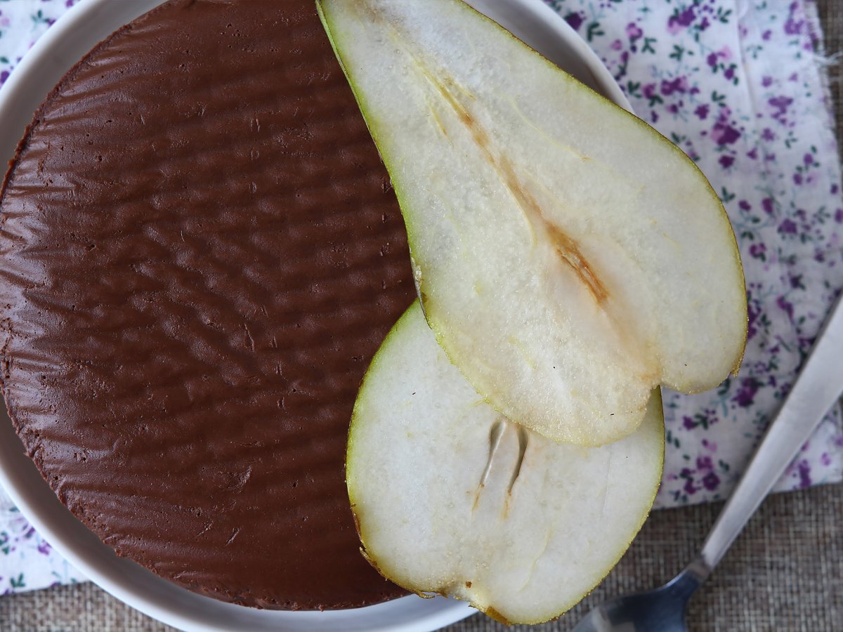 Çikolatalı armutlu fudge, sadece 2 malzeme ile yapımı süper kolay bir tatlı! - fotoğraf 2