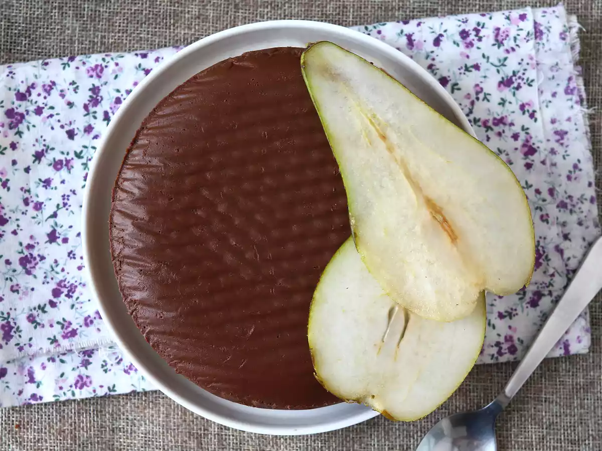 Çikolatalı armutlu fudge, sadece 2 malzeme ile yapımı süper kolay bir tatlı! - fotoğraf 4