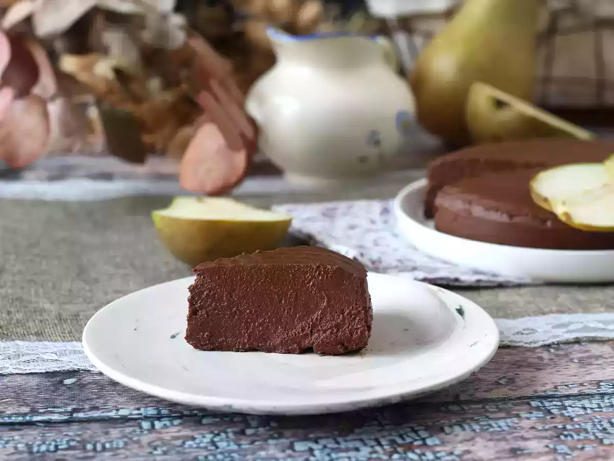 Çikolatalı armutlu fudge, sadece 2 malzeme ile yapımı süper kolay bir tatlı! - fotoğraf 5
