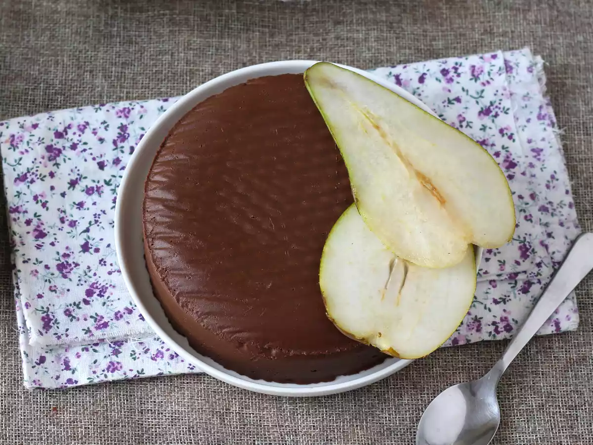 Çikolatalı armutlu fudge, sadece 2 malzeme ile yapımı süper kolay bir tatlı! - fotoğraf 6