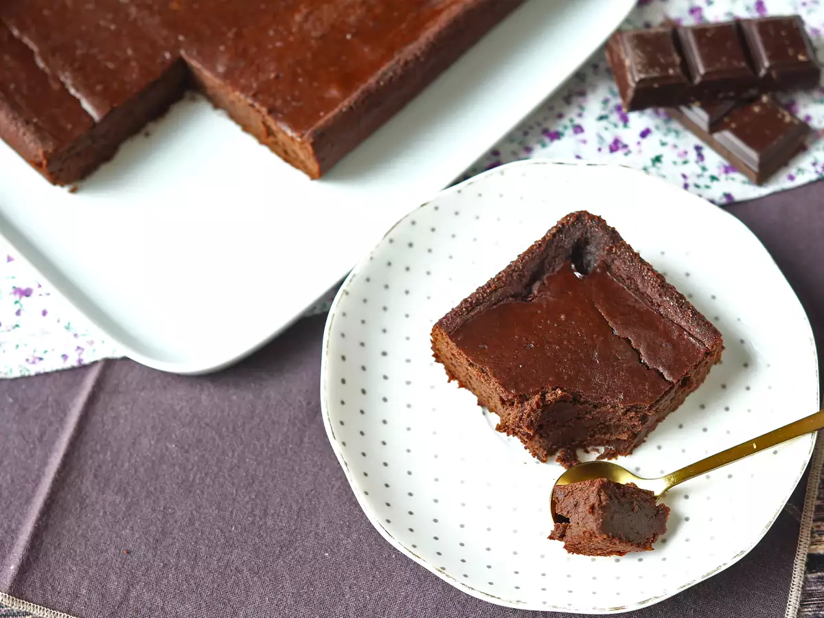 Çikolatalı ve kırmızı fasulyeli proteinli brownie - fotoğraf 7
