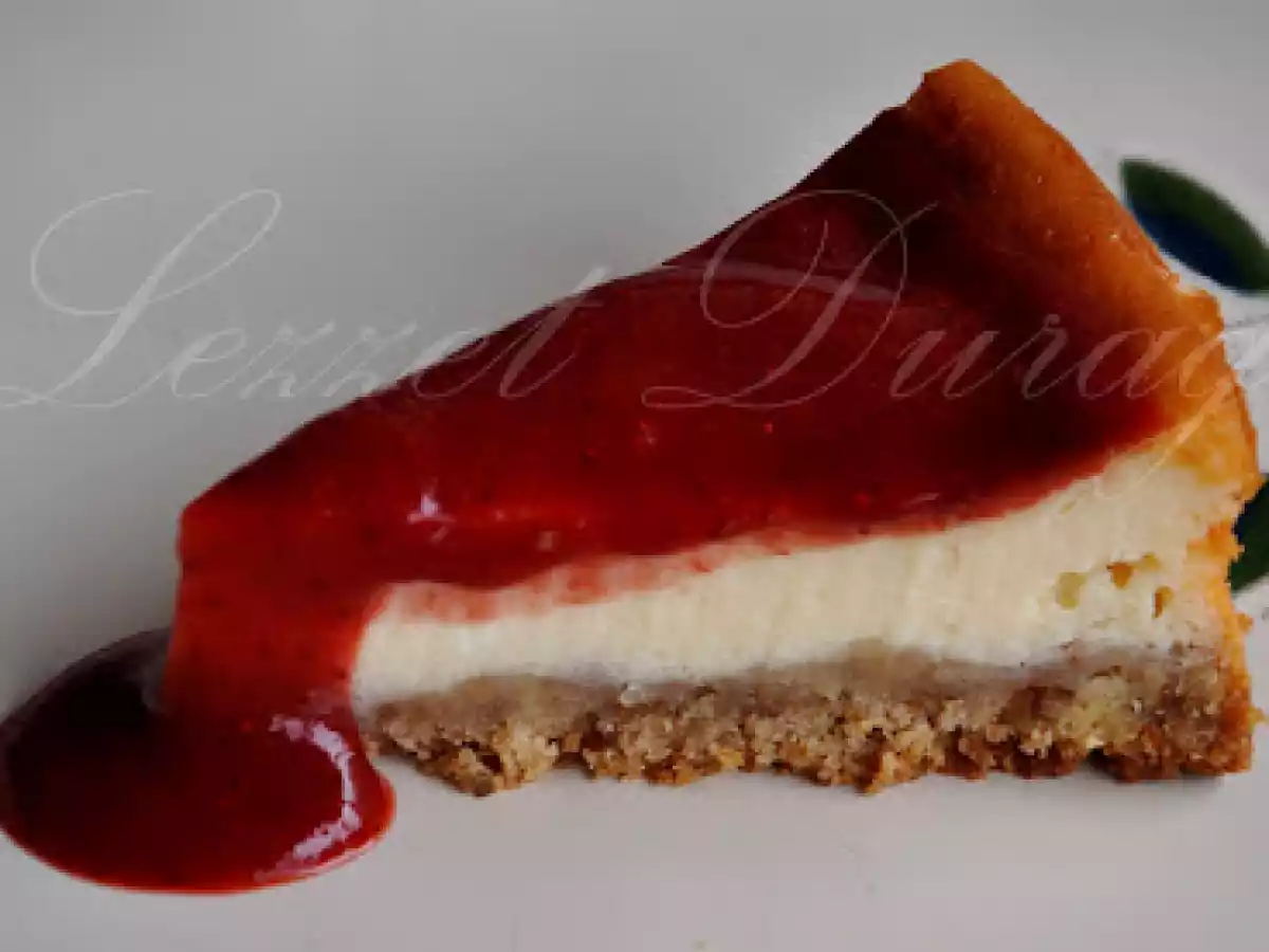 Çilek Püreli Fırın Cheesecake