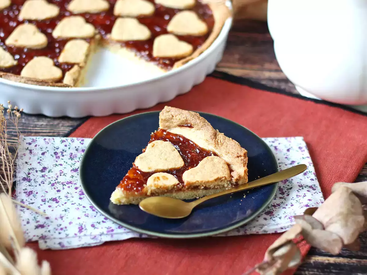 Çilek reçelli tart: klasik kısa hamurlu pasta tarifi (ayrıca kalpler) - fotoğraf 4