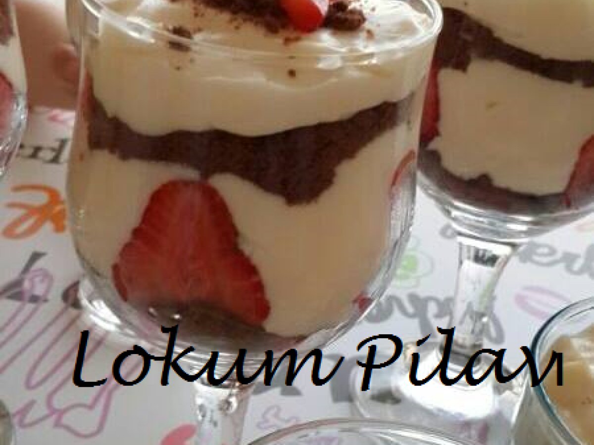 Çilekli Magnolia Puding