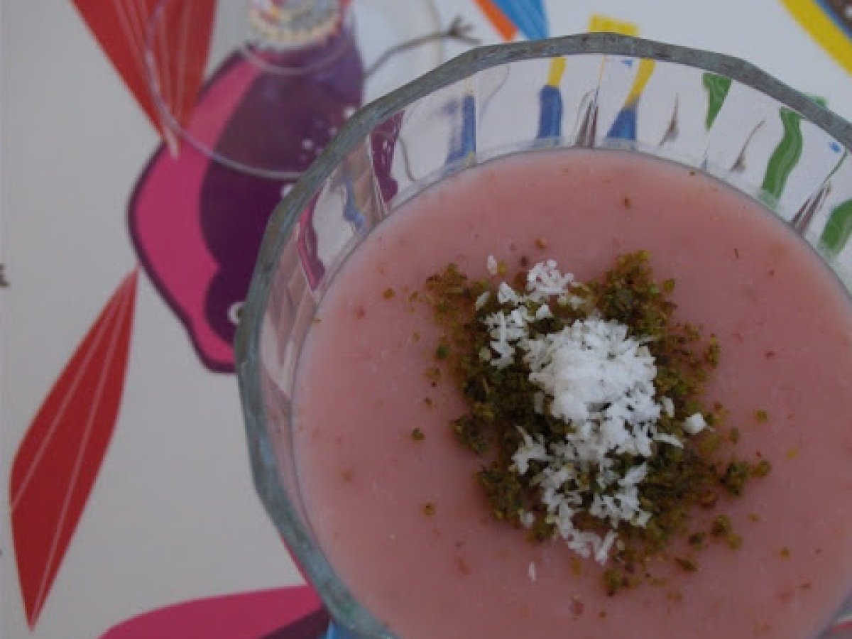 Çilekli Puding ( EV YAPIMI)