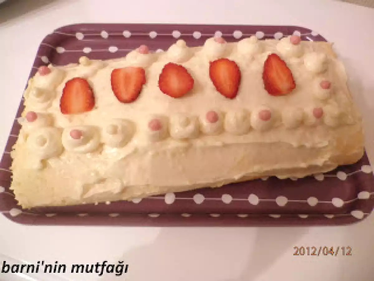 Çilekli Rulo Pasta - fotoğraf 2