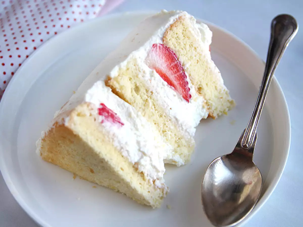 Çilekli ve Mascarpone Kremalı Katlı Pasta - fotoğraf 2