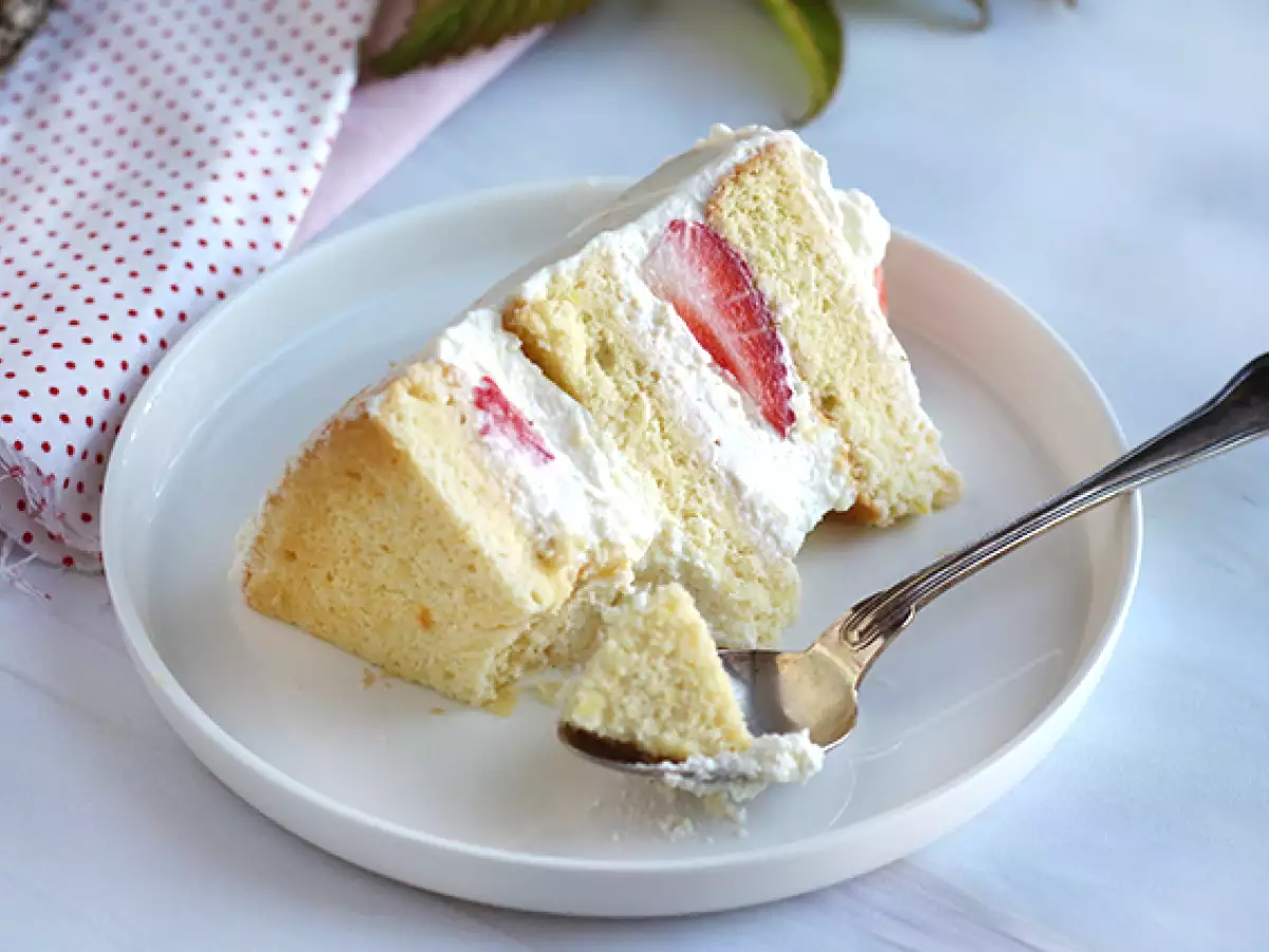 Çilekli ve Mascarpone Kremalı Katlı Pasta - fotoğraf 7