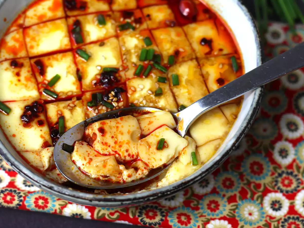 Çin usulü buharda pişmiş yumurta: Çin usulü buharda pişmiş ipeksi yumurta tarifi, sadece iki malzemeyle! - fotoğraf 2