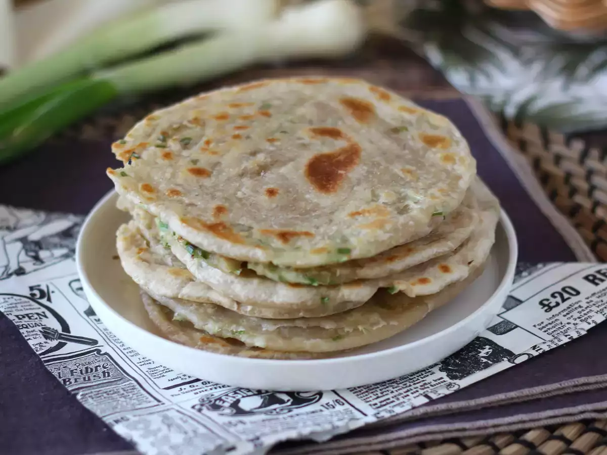 Çin Usulü Taze Soğanlı Krep (Scallion Pancakes)
