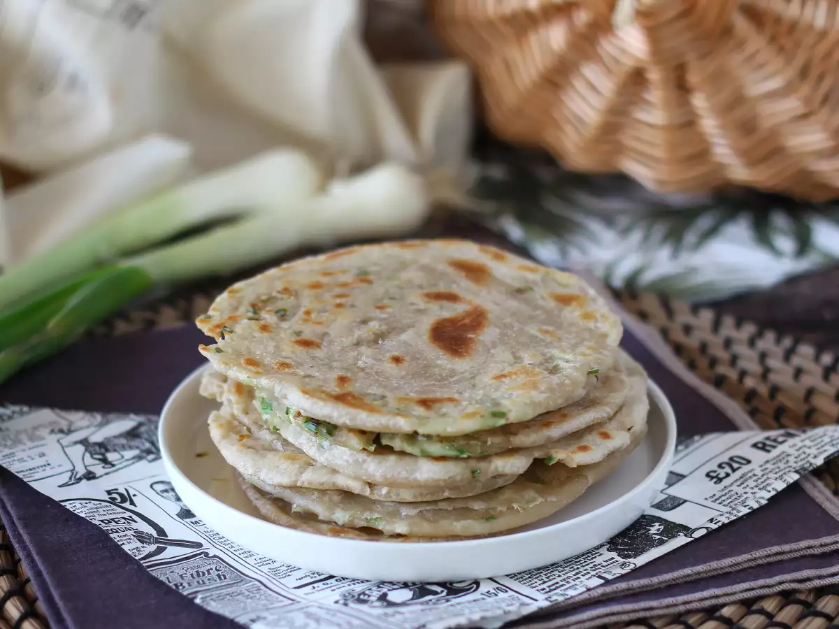 Çin Usulü Taze Soğanlı Krep (Scallion Pancakes) - fotoğraf 3