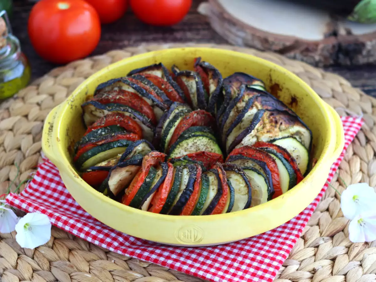 Çok kolay Provençal sebze tianı - fotoğraf 3