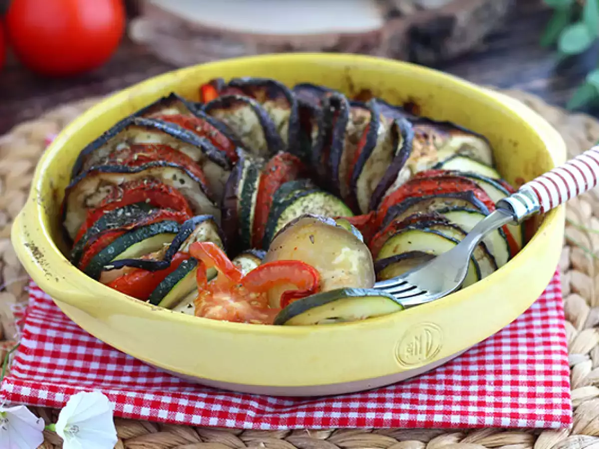 Çok kolay Provençal sebze tianı - fotoğraf 5