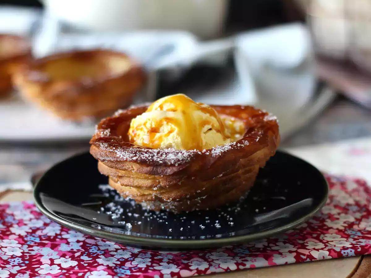 Cömert üst kaplama için kase şeklinde pişmiş churros - fotoğraf 2