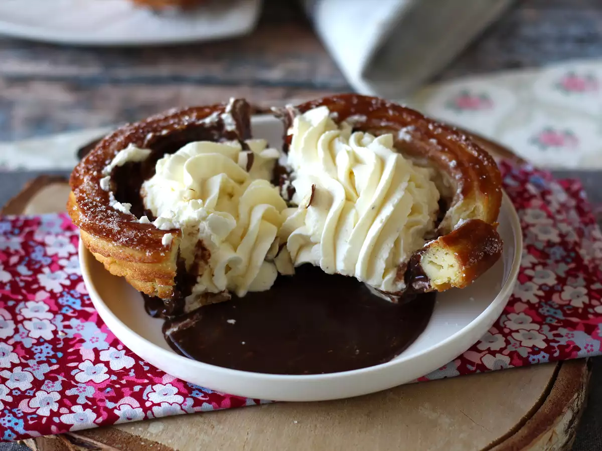 Cömert üst kaplama için kase şeklinde pişmiş churros - fotoğraf 5