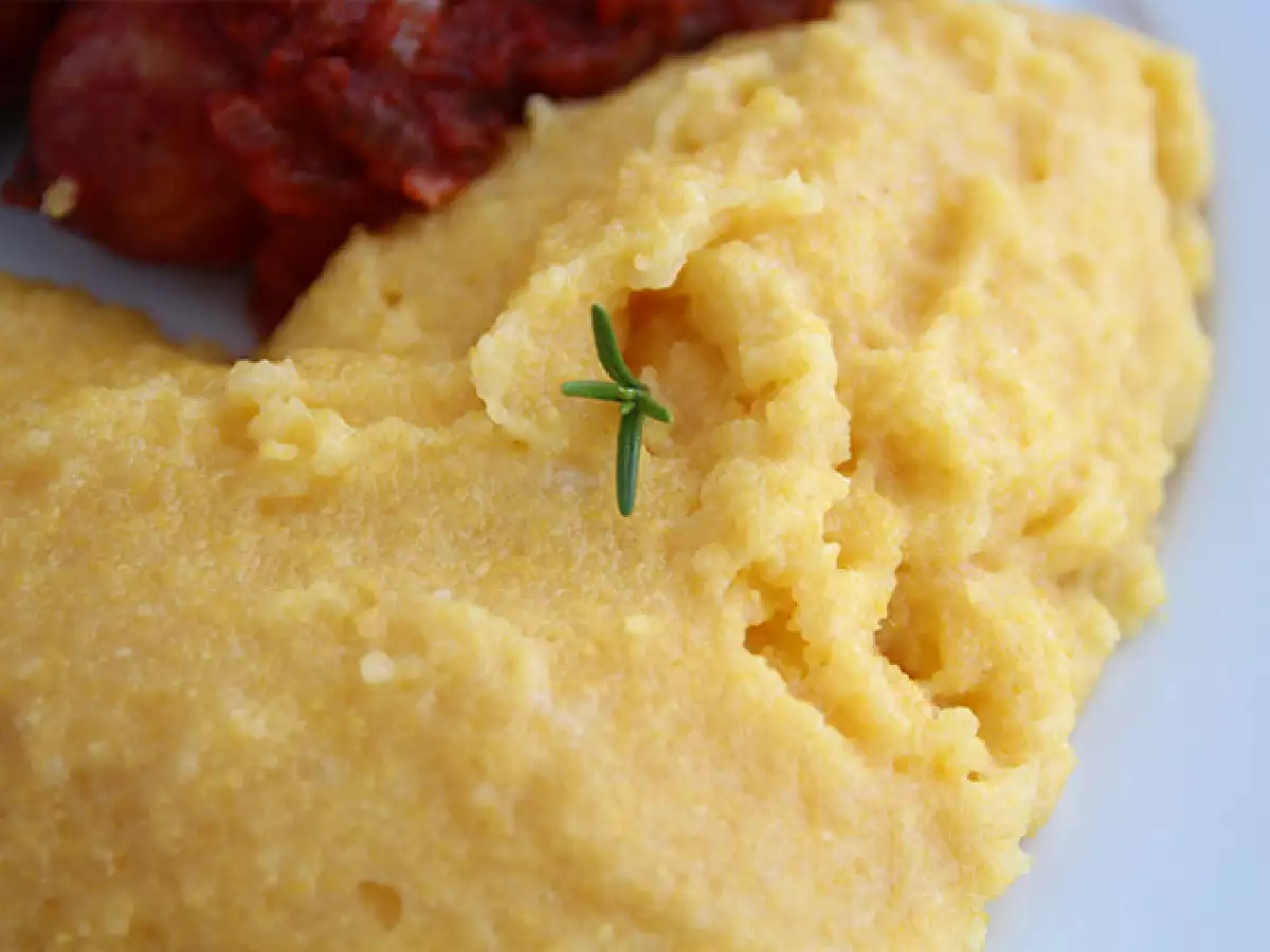 Comté Peynirli Polenta Eşliğinde Savoy Usulü Diot Sosisleri - fotoğraf 4