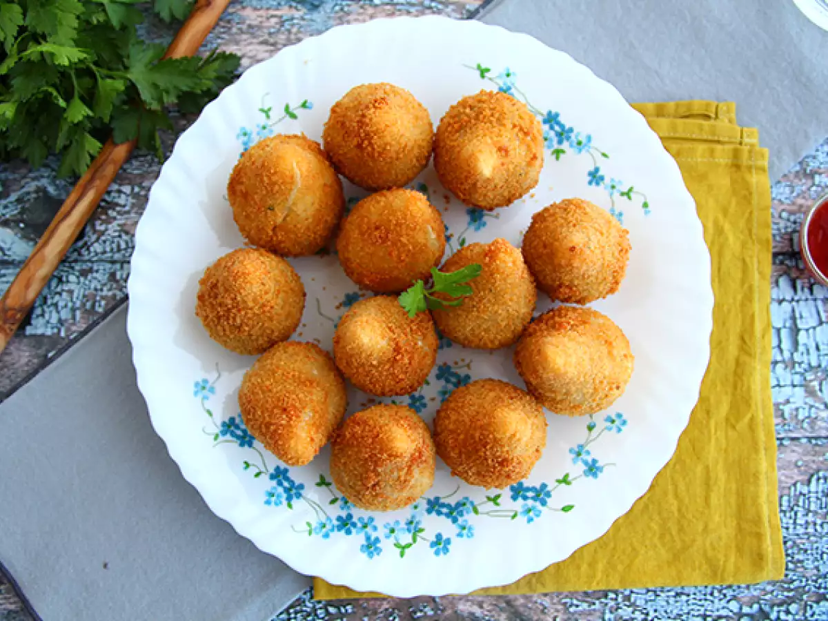 Coxinhas (Brezilya usulü tavuk kroketleri) - fotoğraf 2