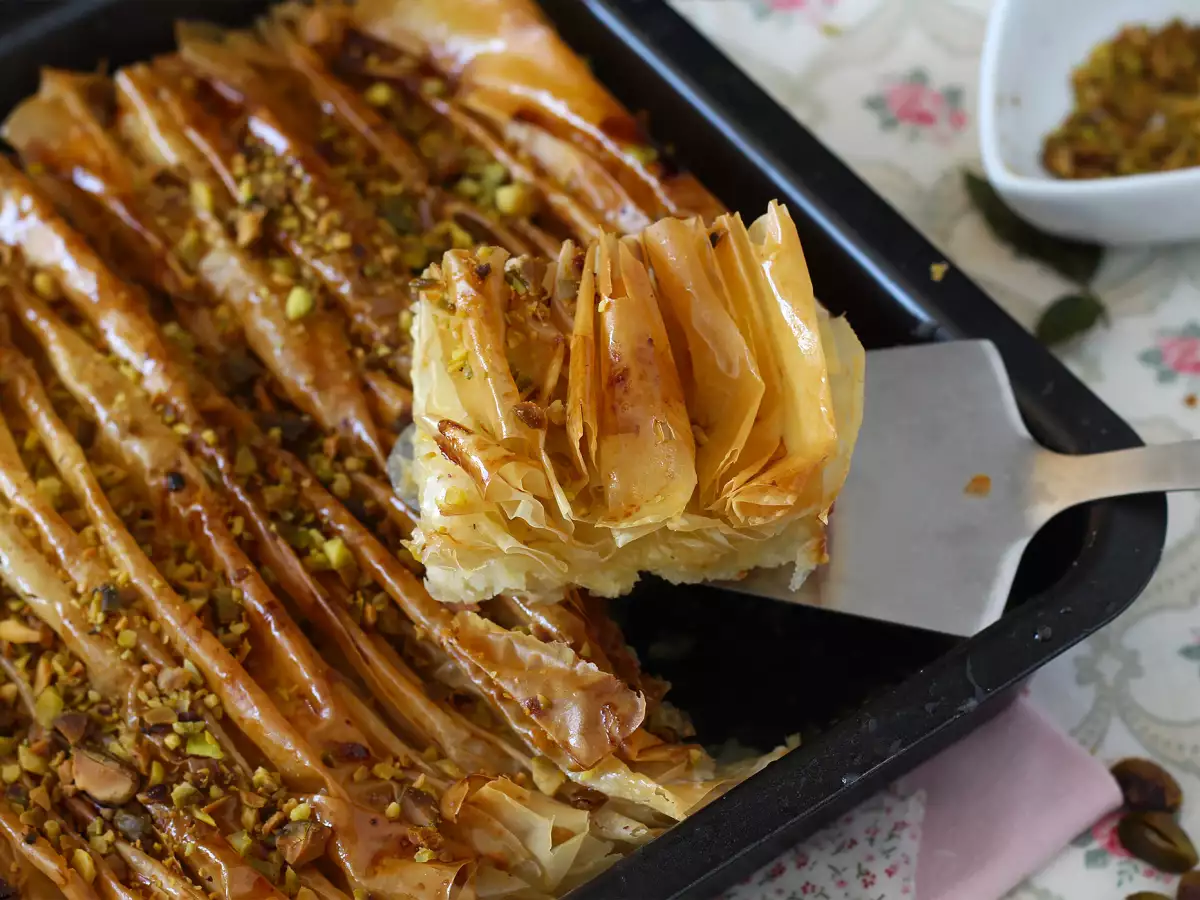 Crinkle kek: yapımı kolay, çıtır çıtır Laz böreği - fotoğraf 4