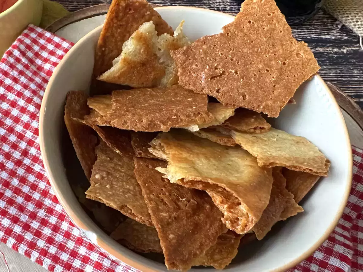 Crostini: çıtır çıtır Parmesanlı atıştırmalık - fotoğraf 2
