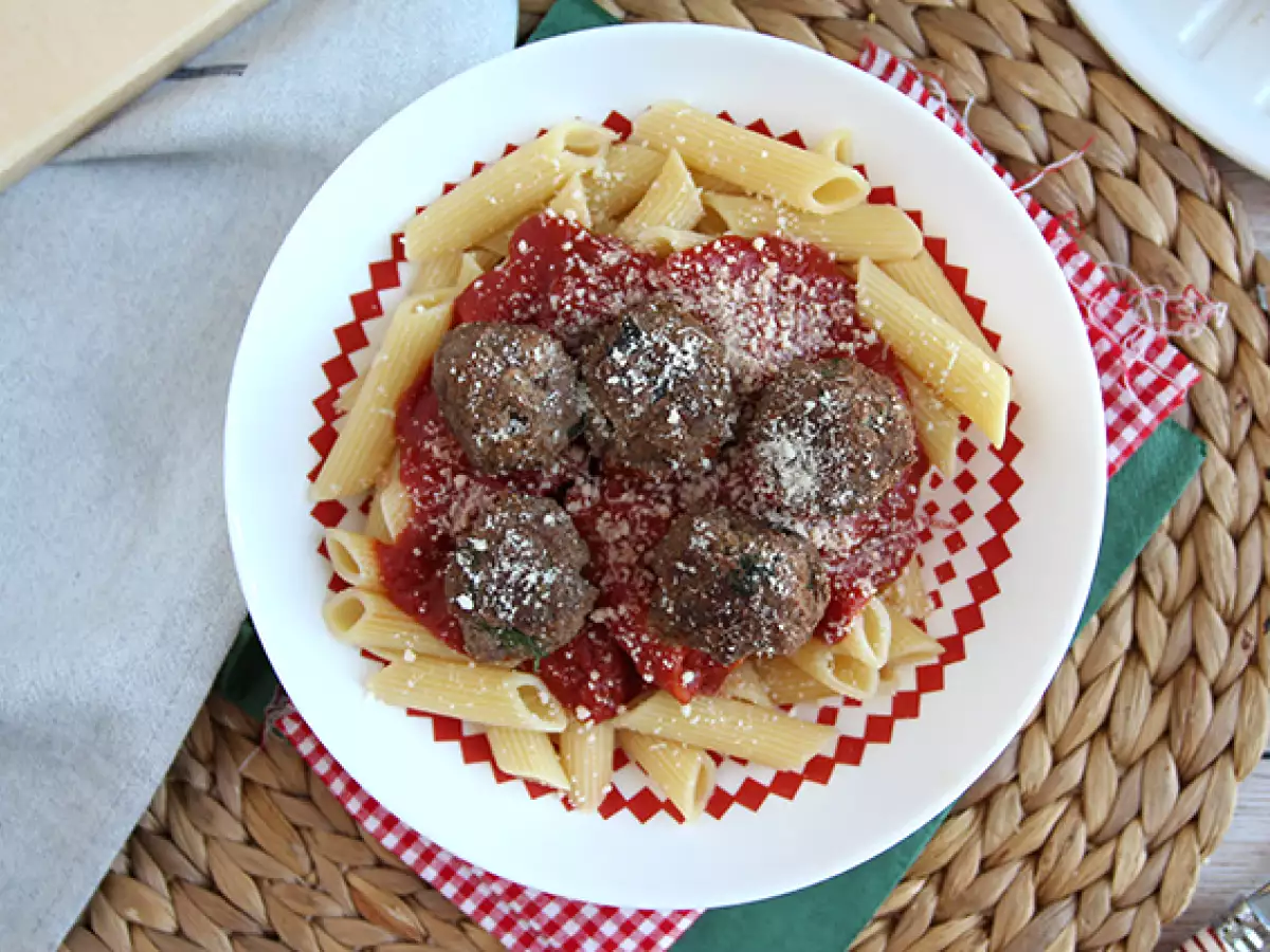 Dana etli ve parmesanlı köfte - fotoğraf 2