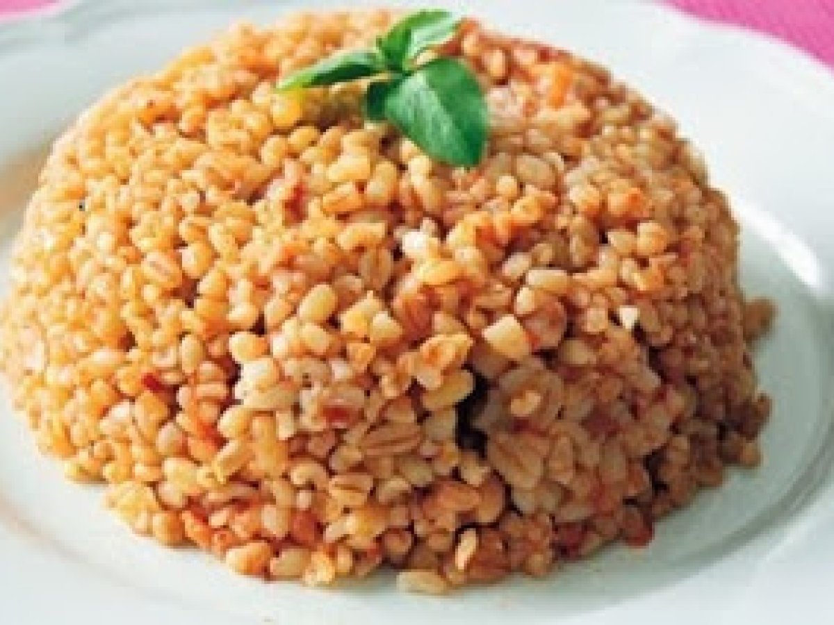 Domatesli bulgur pilavı tarifi