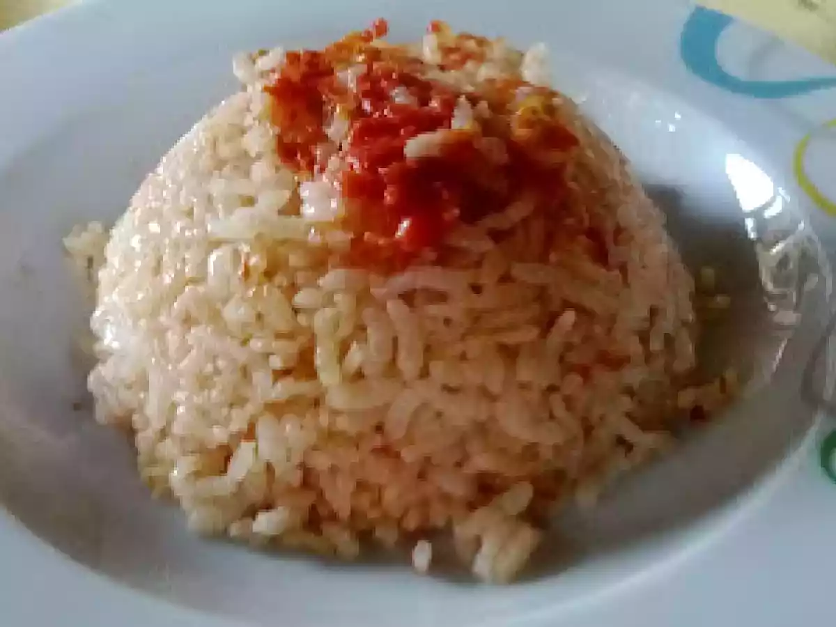 Domatesli Pilav