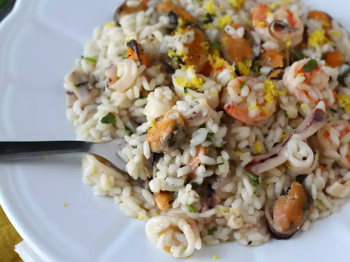 Dondurulmuş deniz mahsullü risotto: hızlı ve lezzetli bir yemek için ideal tarif - fotoğraf 5