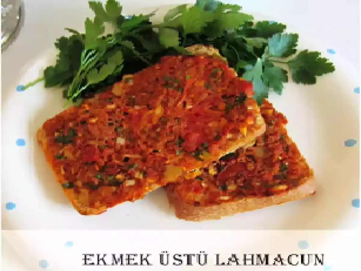 Ekmek Diliminde Lahmacun Tarifi