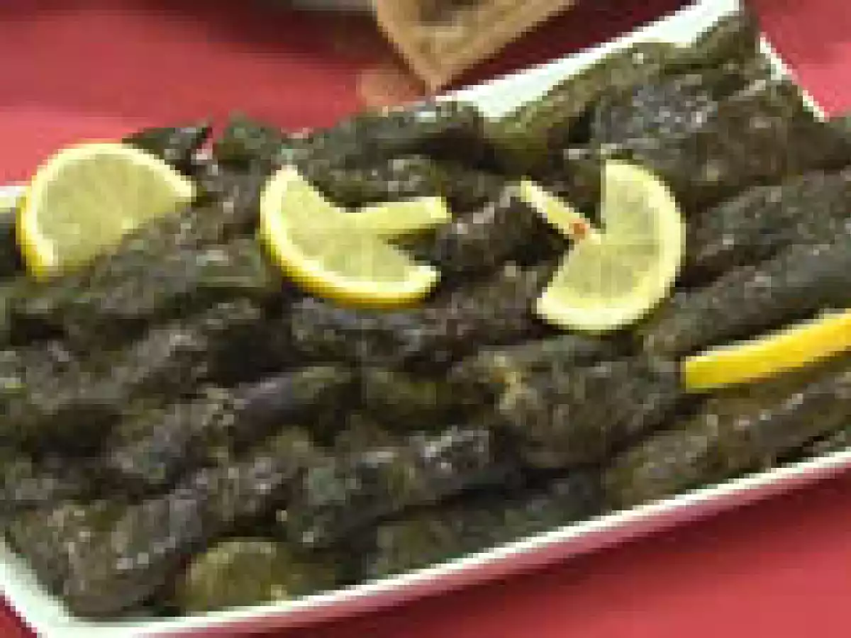 Ekşili bulgurlu yaprak sarması tarifi denizli