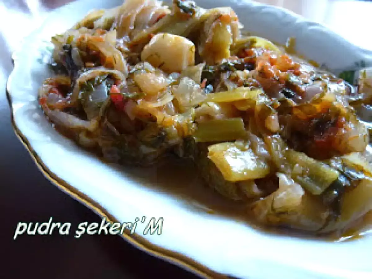 Ekşili Zeytinyağlı Pırasa
