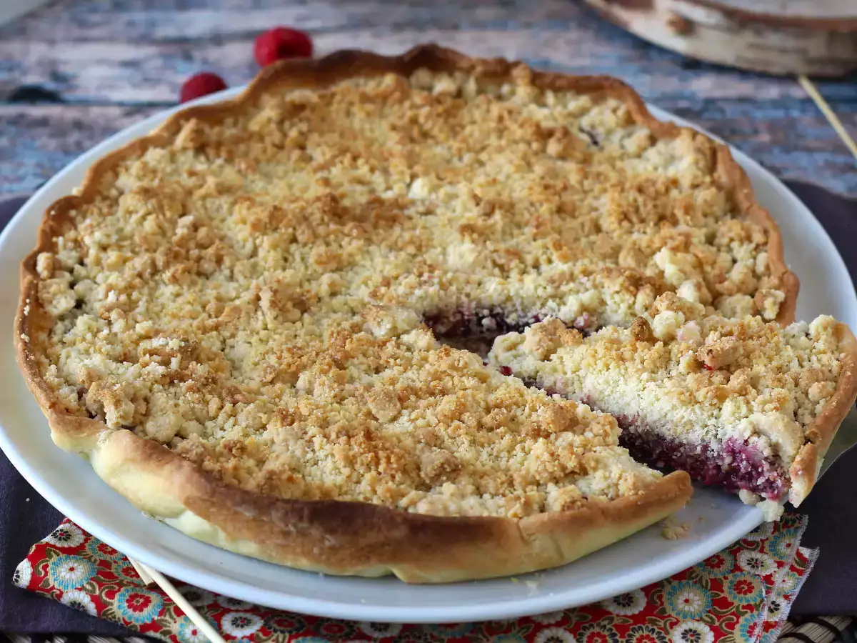 Ekspres kırmızı meyveli crumble tart