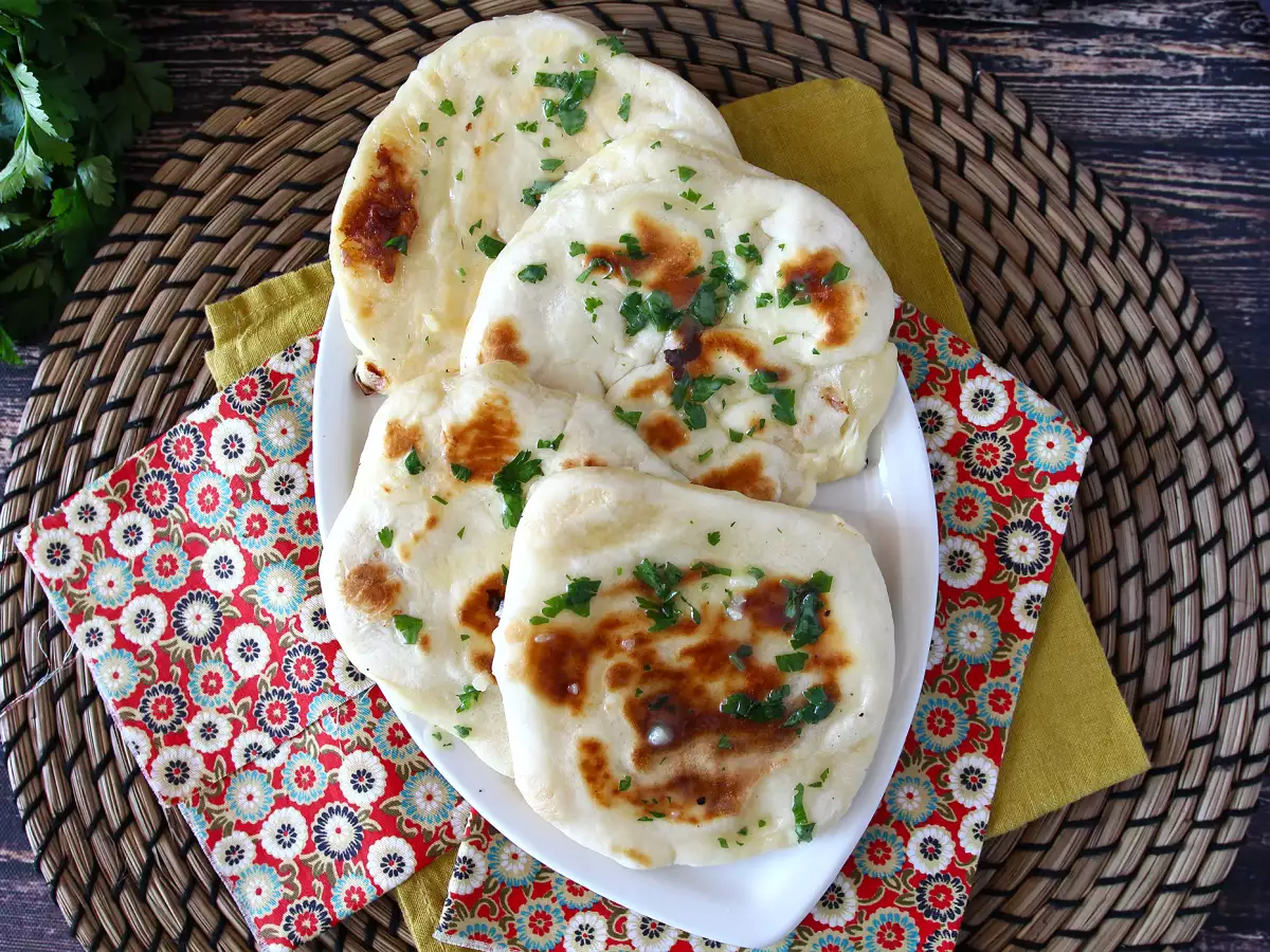 Ekspres peynirli naan ekmeği - fotoğraf 5