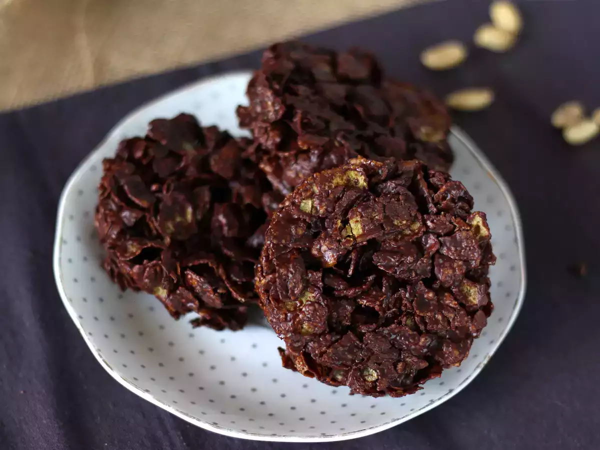 Ekstra çıtır fıstıklı çikolatalı kum gülleri - fotoğraf 2