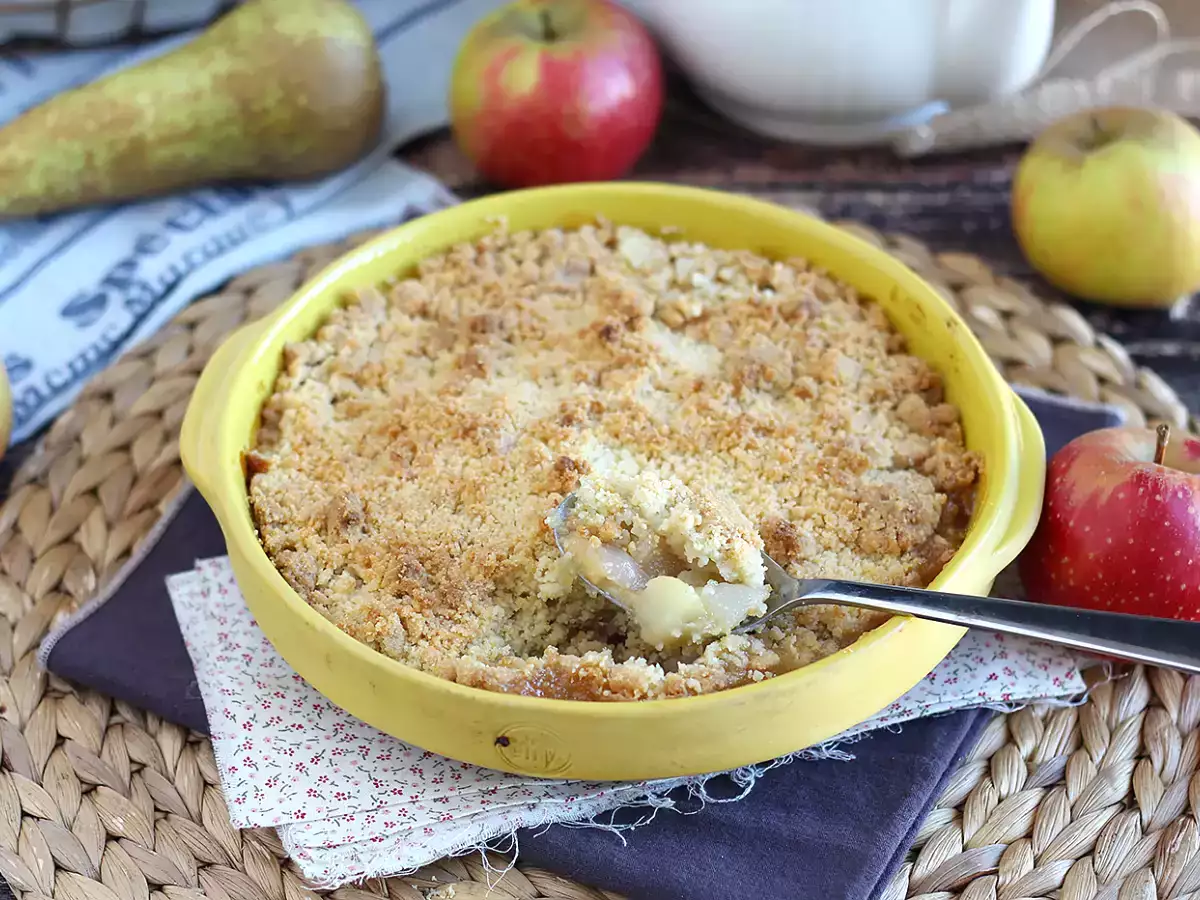 Ekstra gevrek ve eriyen elma-armut crumble - fotoğraf 5