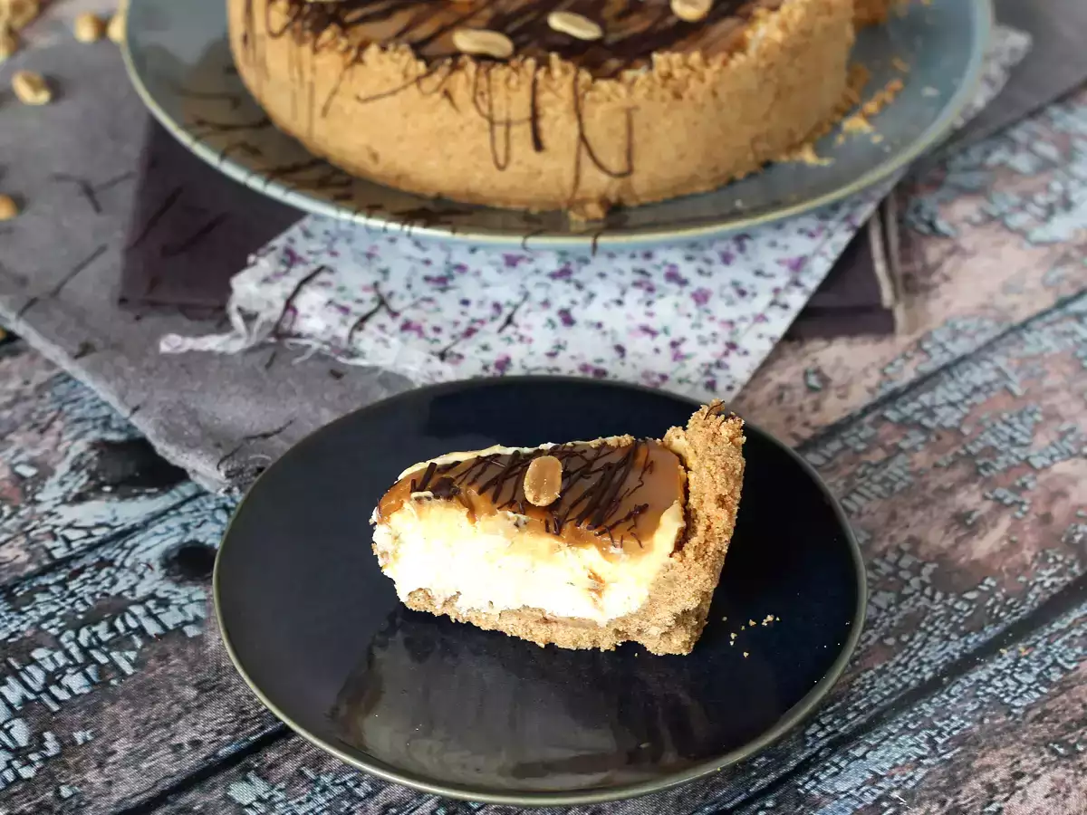Ekstra gurme Snickers tarzı cheesecake - fotoğraf 2