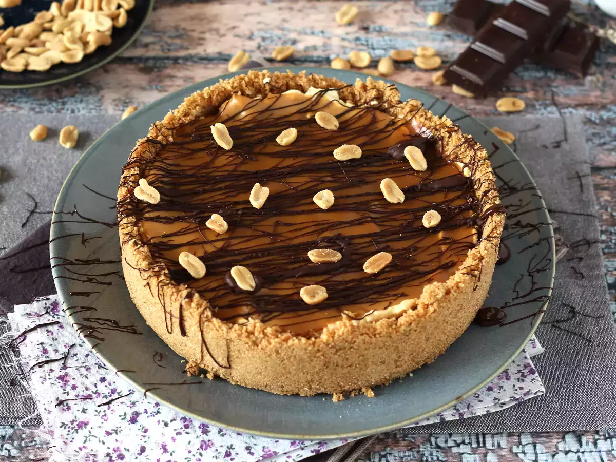 Ekstra gurme Snickers tarzı cheesecake - fotoğraf 5
