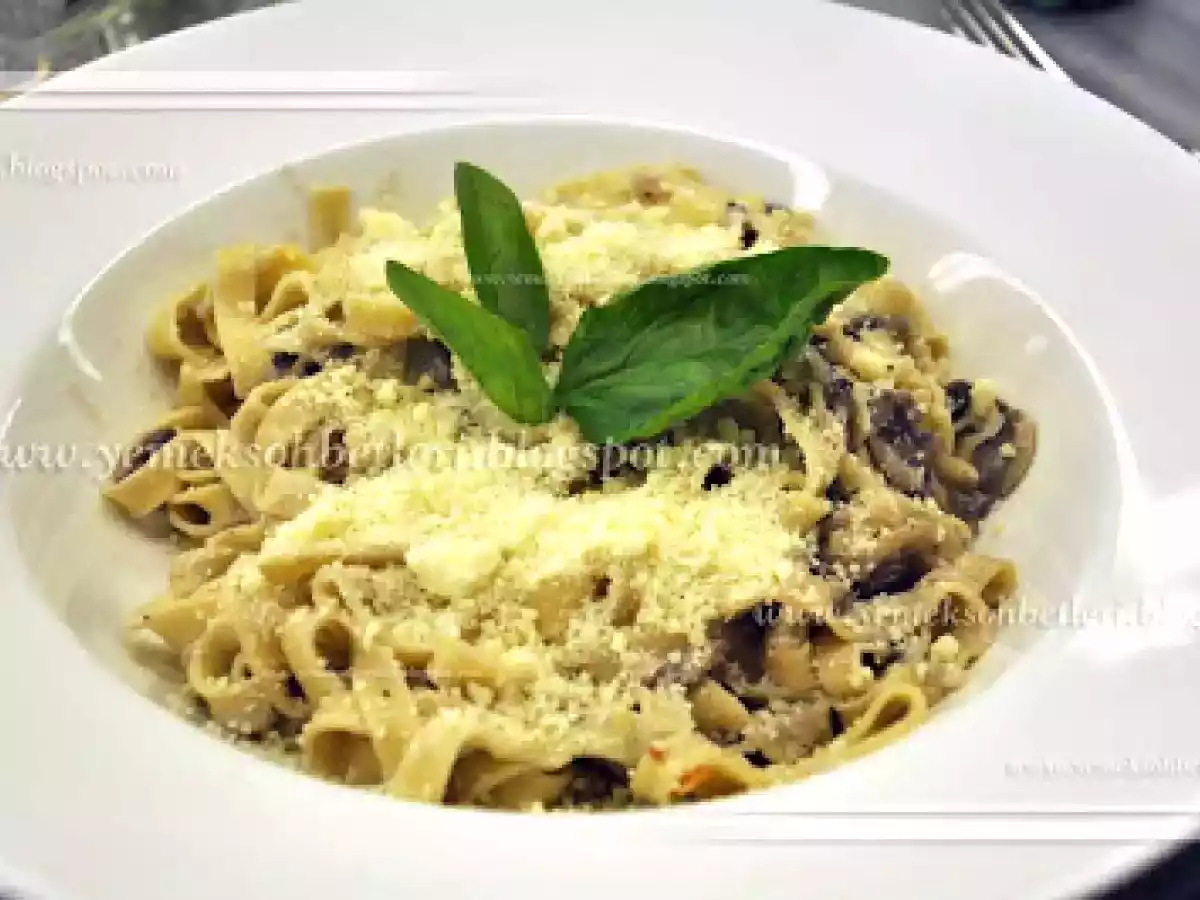 El Yapımı Fettuccine (Kremalı Yaban Mantar Sos ile)