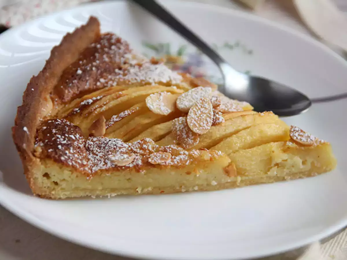 Elmalı ve Bademli Tart (Tarte Normande) - fotoğraf 5