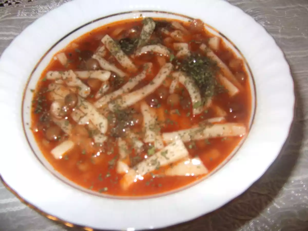 Erişteli yeşil mercimek çorbası - fotoğraf 2