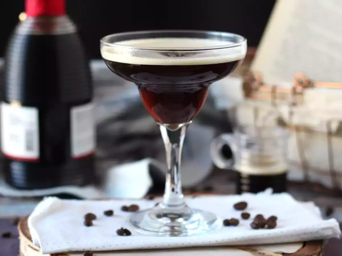 Espresso Martini, kahve severler için mükemmel bir kokteyl - fotoğraf 4