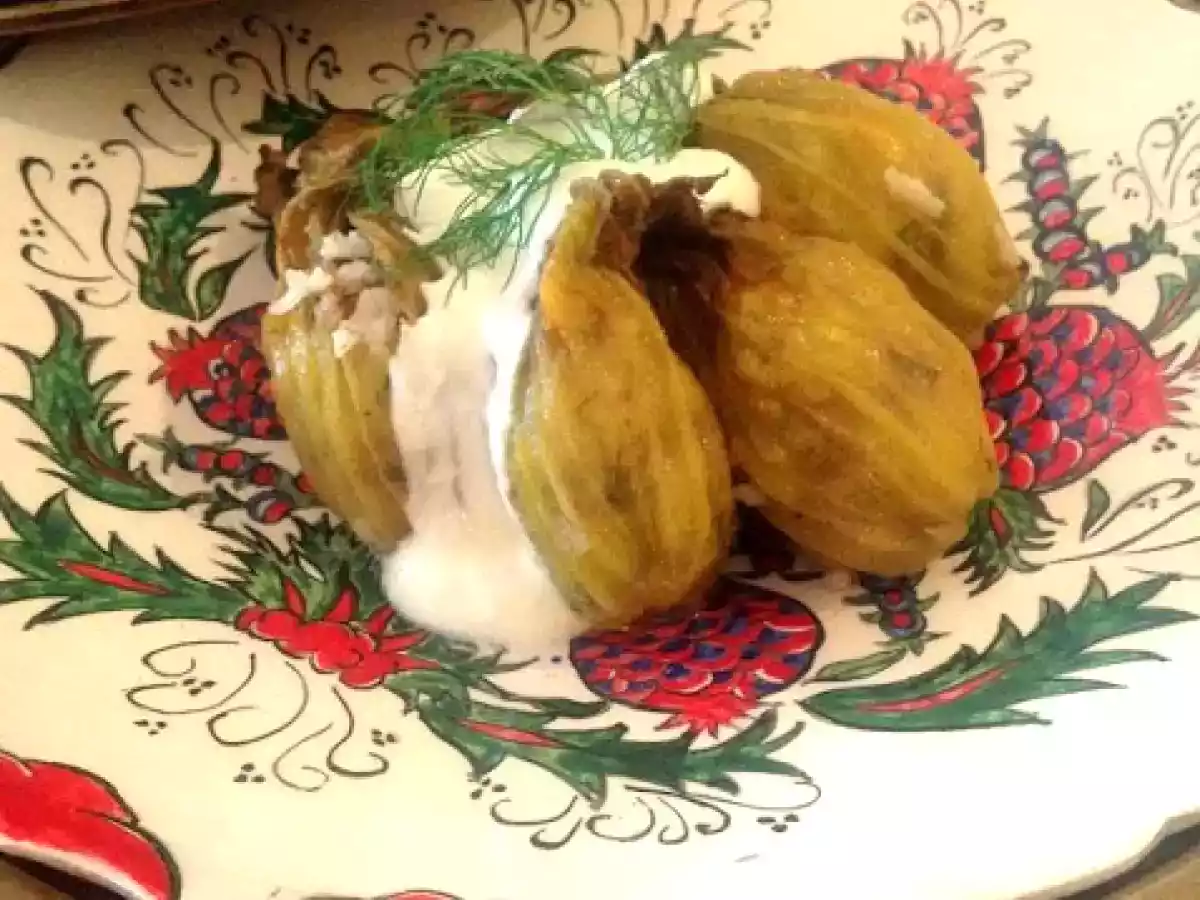 Etli Kabak Çiceği Dolması