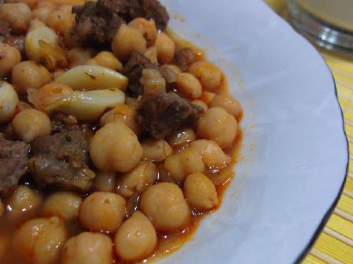 Etli Nohut Yahni (Sarımsaklı)