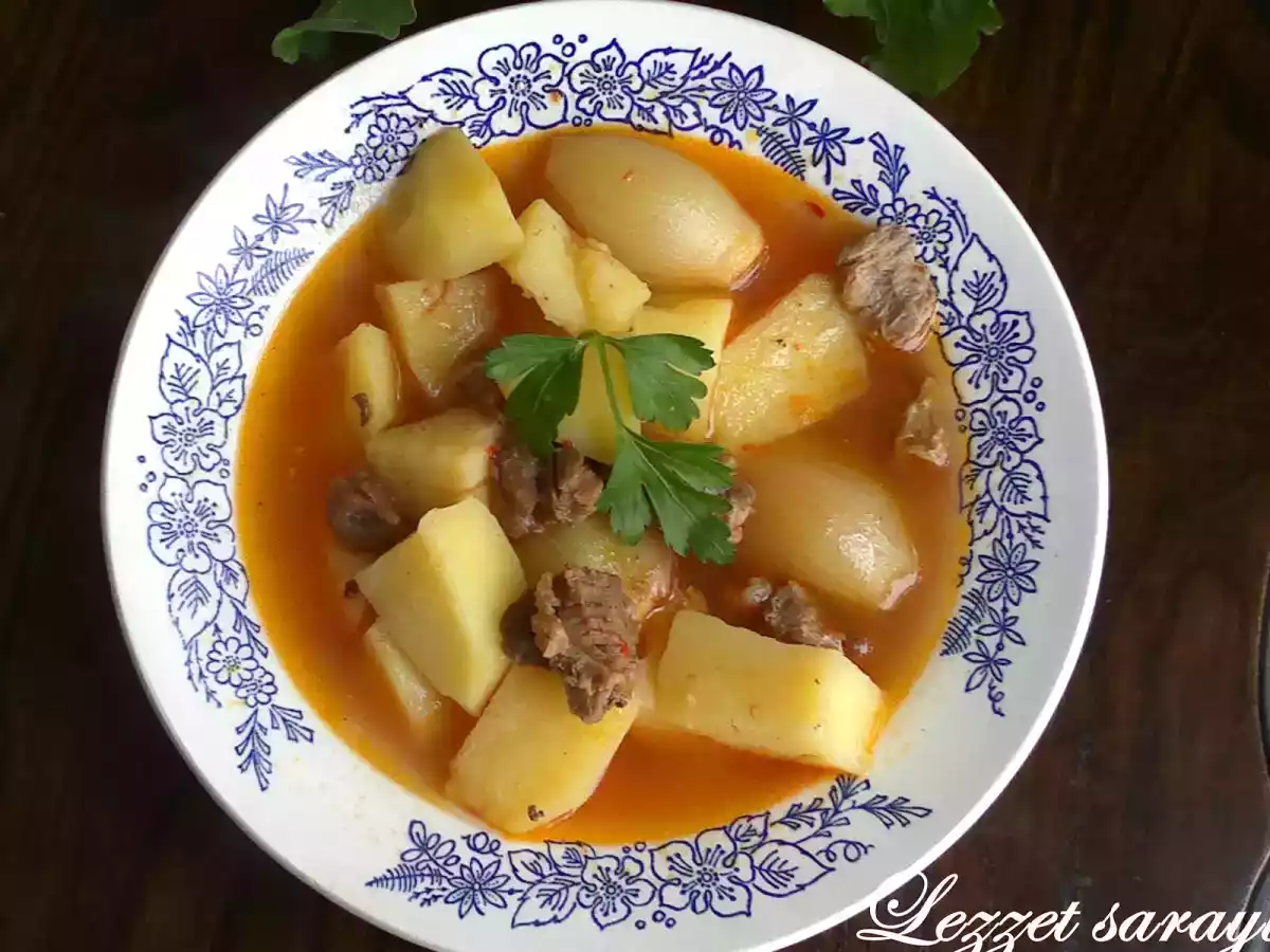 Etli Patates Yemeği /Yahnisi
